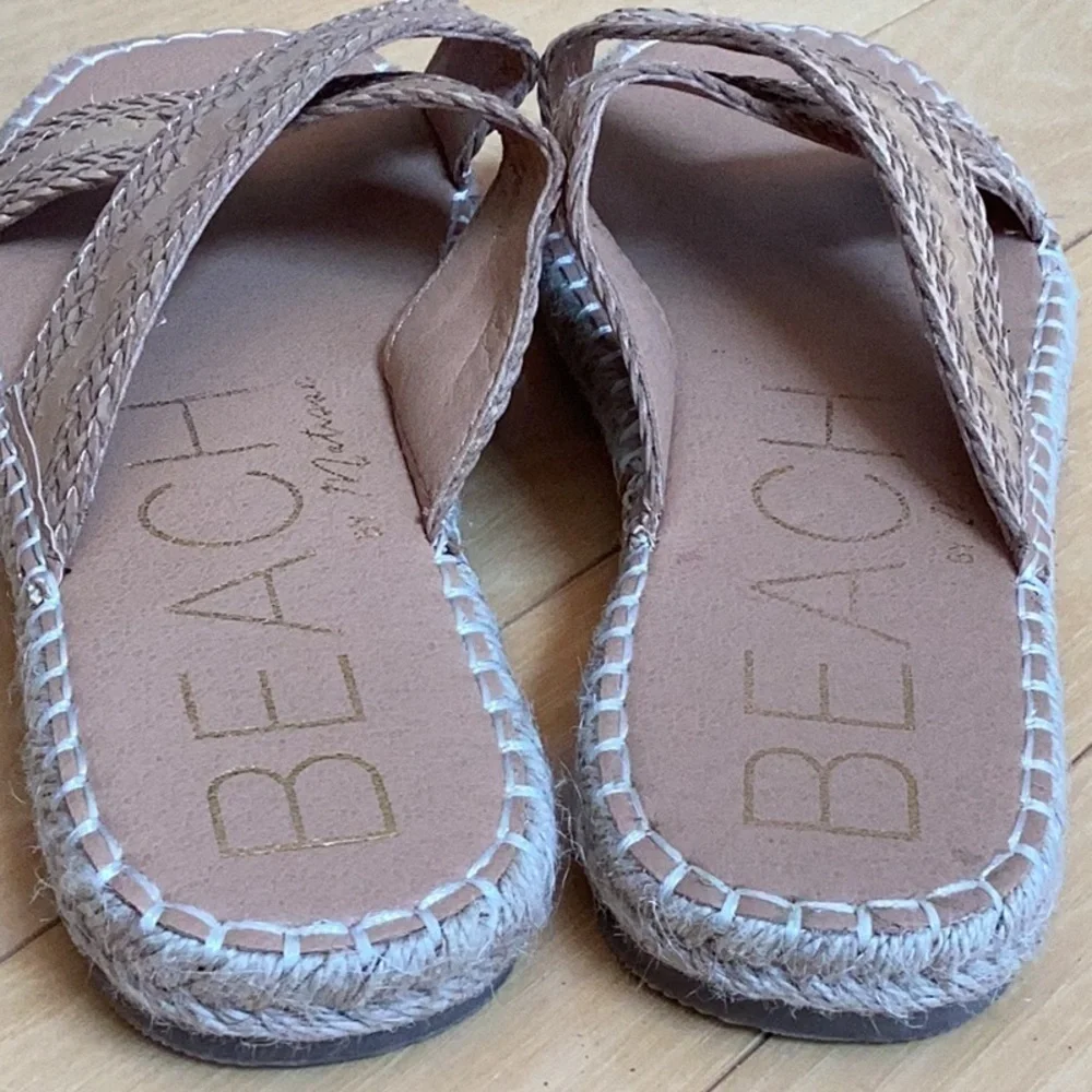 BEACH by Matisse hightide slide on sandals, espadrille flats. Women’s size 8
